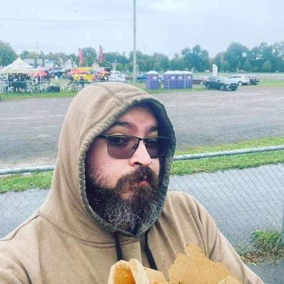 Meet your Posher, Travis - Picture 1 of 1